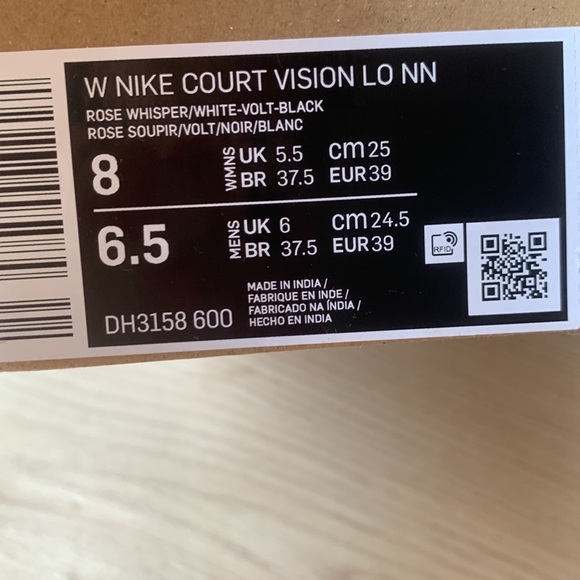 BRAND NEW Nike Women’s Size 8 Court Vision Low Blush Pink + Box - Picture 10 of 10